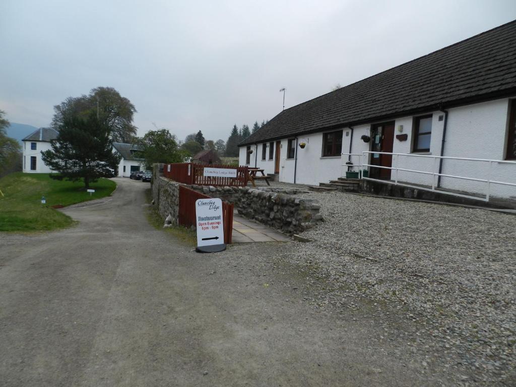 Clunebeg Lodge Drumnadrochit Buitenkant foto
